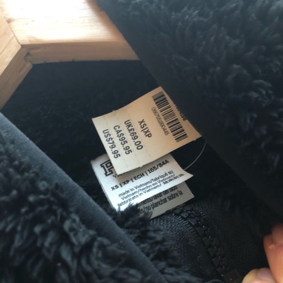 BNWT VS Pink Teddy Quarter Zip - Picture 2 of 2